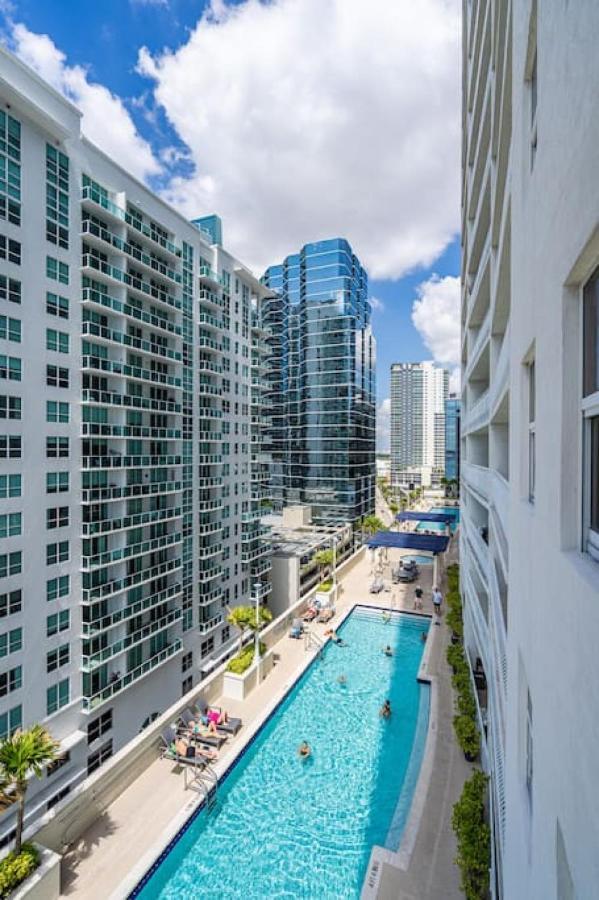 Miami Vice Oceanfront Sky Villa Eksteriør billede